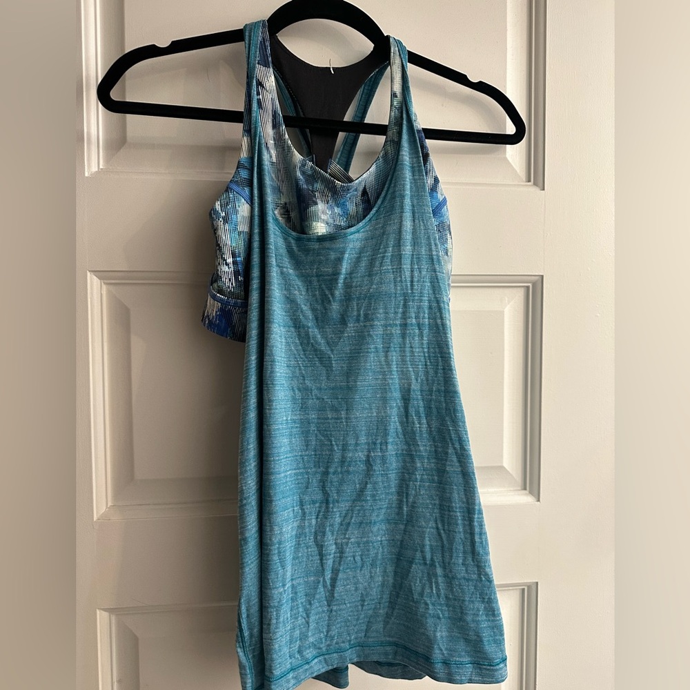 lululemon XS women’s Free to be Serene tank top with built in sports bra size 4